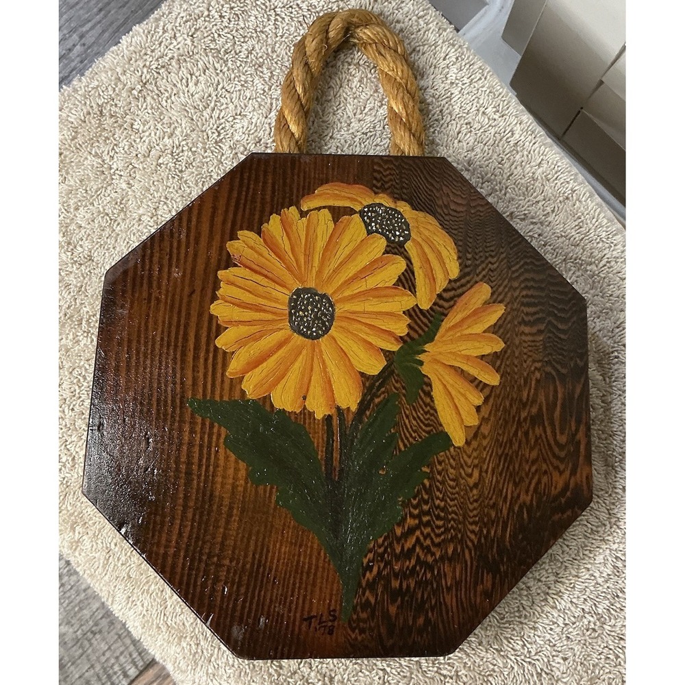 Vintage 1978 Handpainted Sunflower Wood Ocatgon Wall Hanging Art‎ Signed
